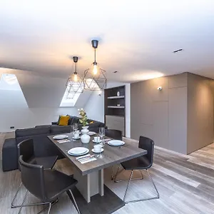 Wishlist Residences - Old Town Square Appartamento